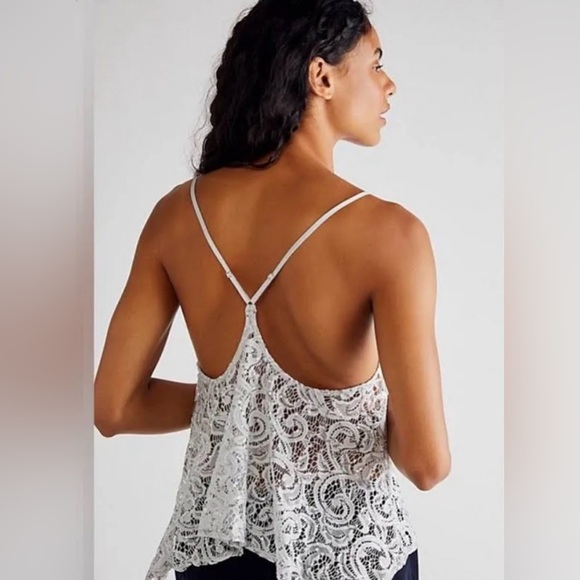 NWOT! FREE PEOPLE Best Idea Cropped Sequin Tank-Silver - Picture 3 of 8